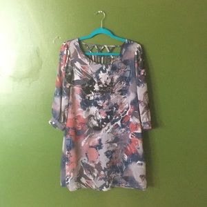 Shift dress with 3/4 sleeves